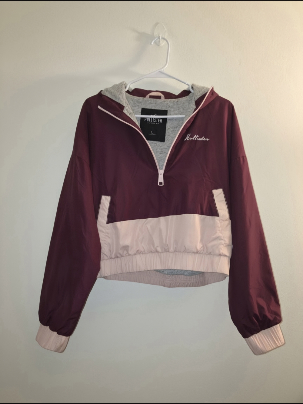 Hollister Burgundy & Blush Cropped Windbreaker Jacket – Size L